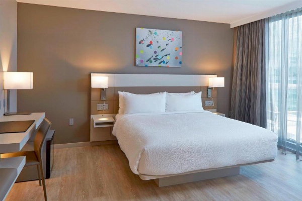 AC Hotel by Marriott Miami Beach image 9